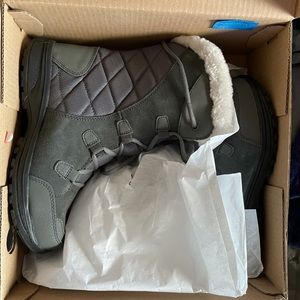 Women’s Columbia Ice Maiden II Boots Size 9